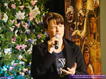 Lucy Lawless and Renee O'Connor - Xena Con Lax 2010